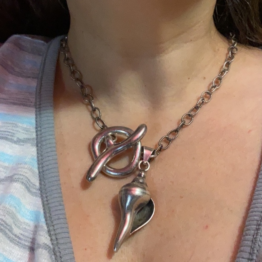 925 Shell Statement Necklace w huge toggle clasp